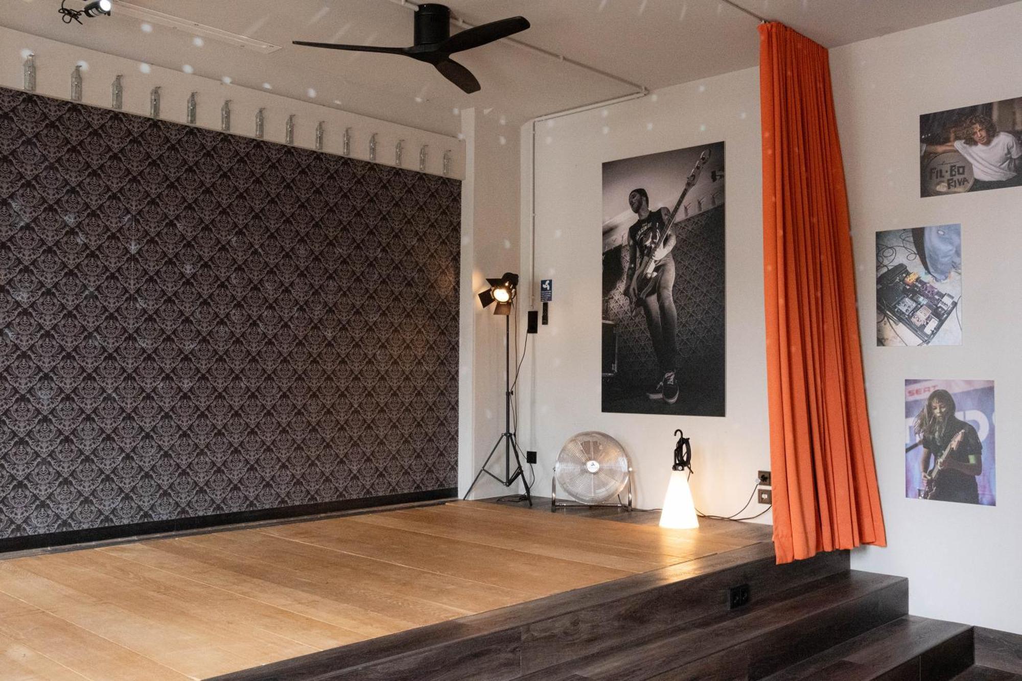 Rockstar Suite,1703559881:JPEG